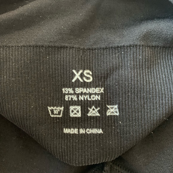 NWT NVGTN Black Elevate Seamless Bra - Picture 6 of 6